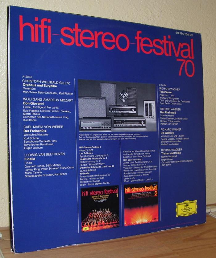 HIFI stereo festival -4 small.jpg