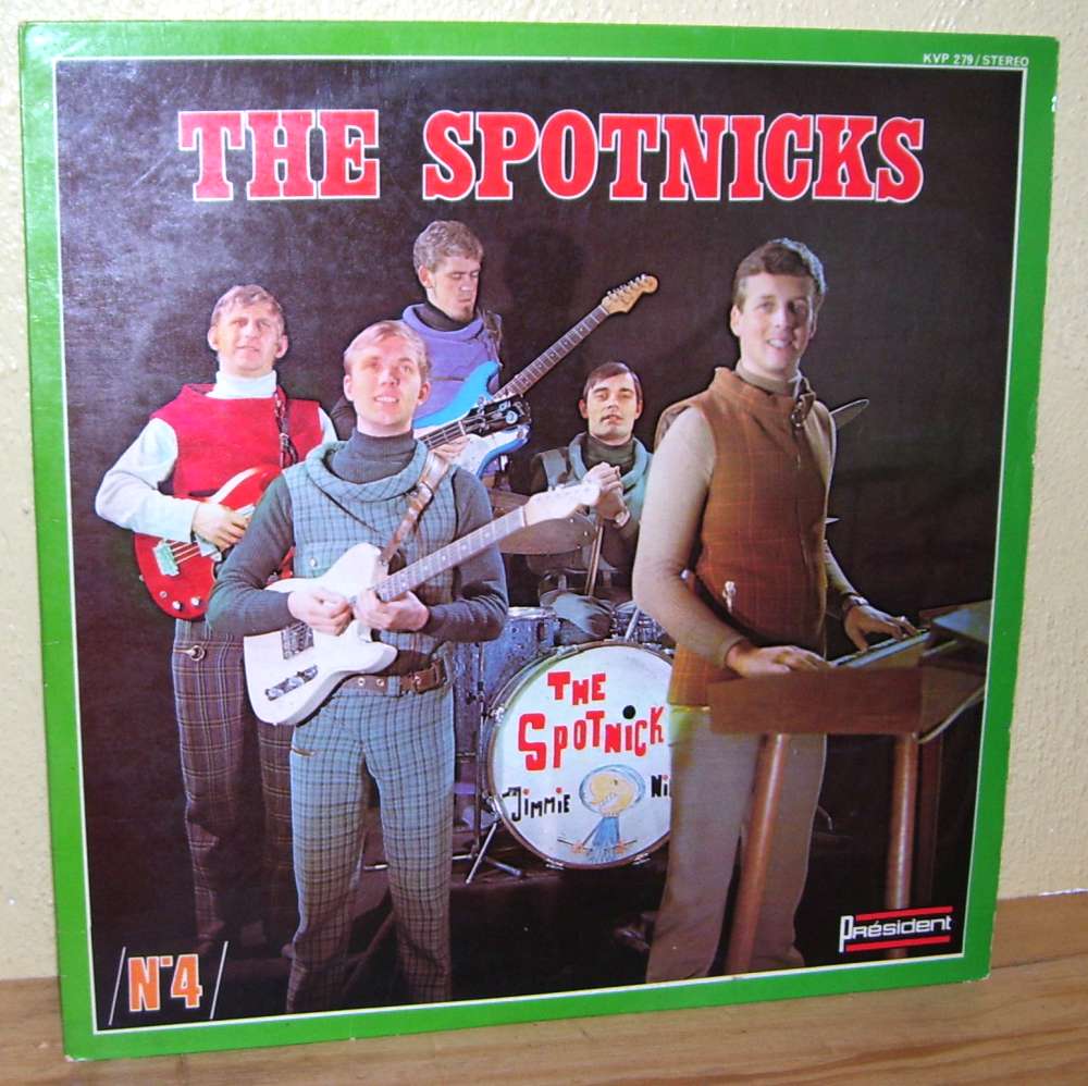33T - The Spotnicks - N°4 (compilation.)