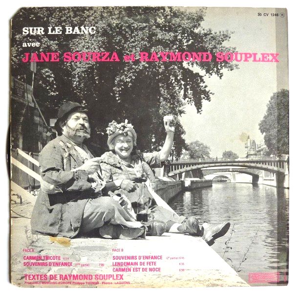 Jane SOURZA et Raymond SOUPLEIX. Sur le banc.   (R2).JPG