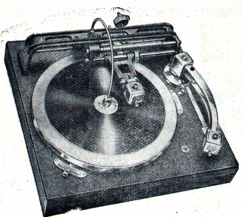Graveur de disques - DUAL - 1937