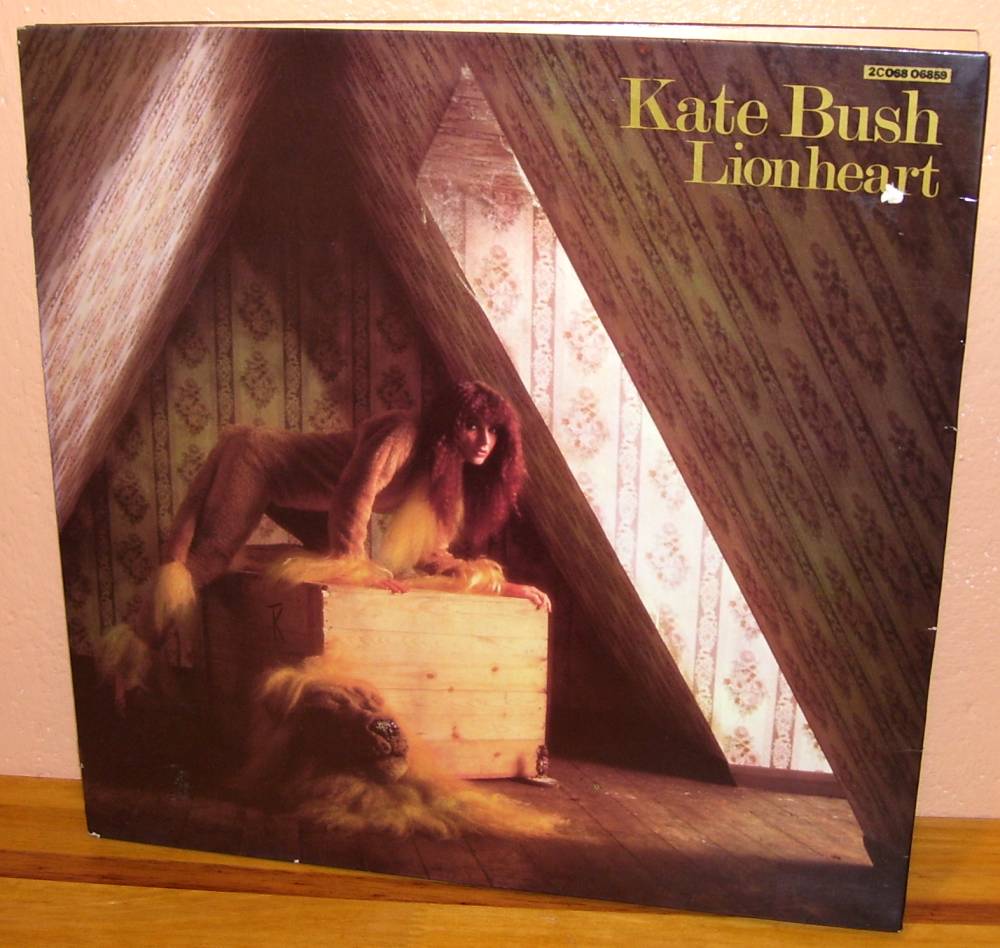 33T Kate Bush - Lionheart - 1978 -1.jpg